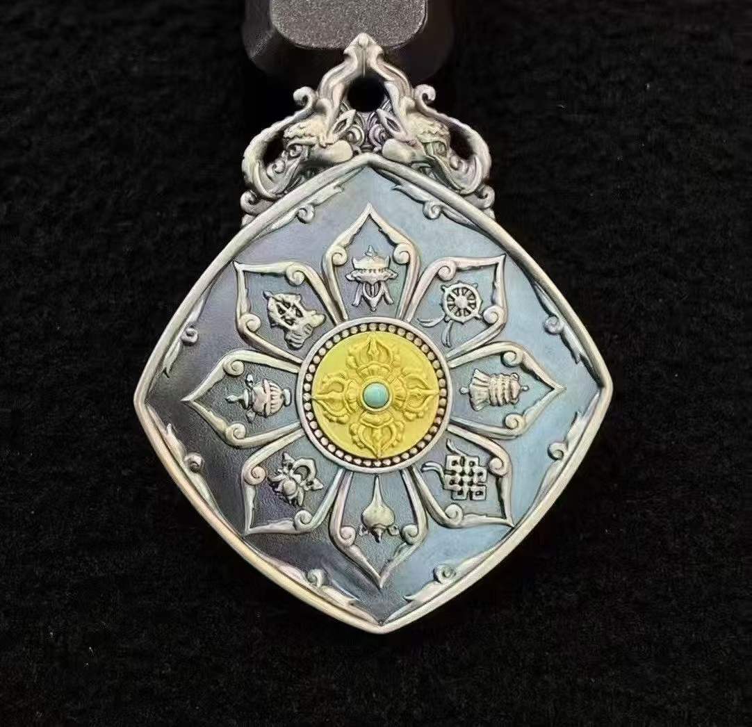 S925 Silver pendant — detail view 2