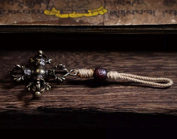 Brass bracelet — detail view 4