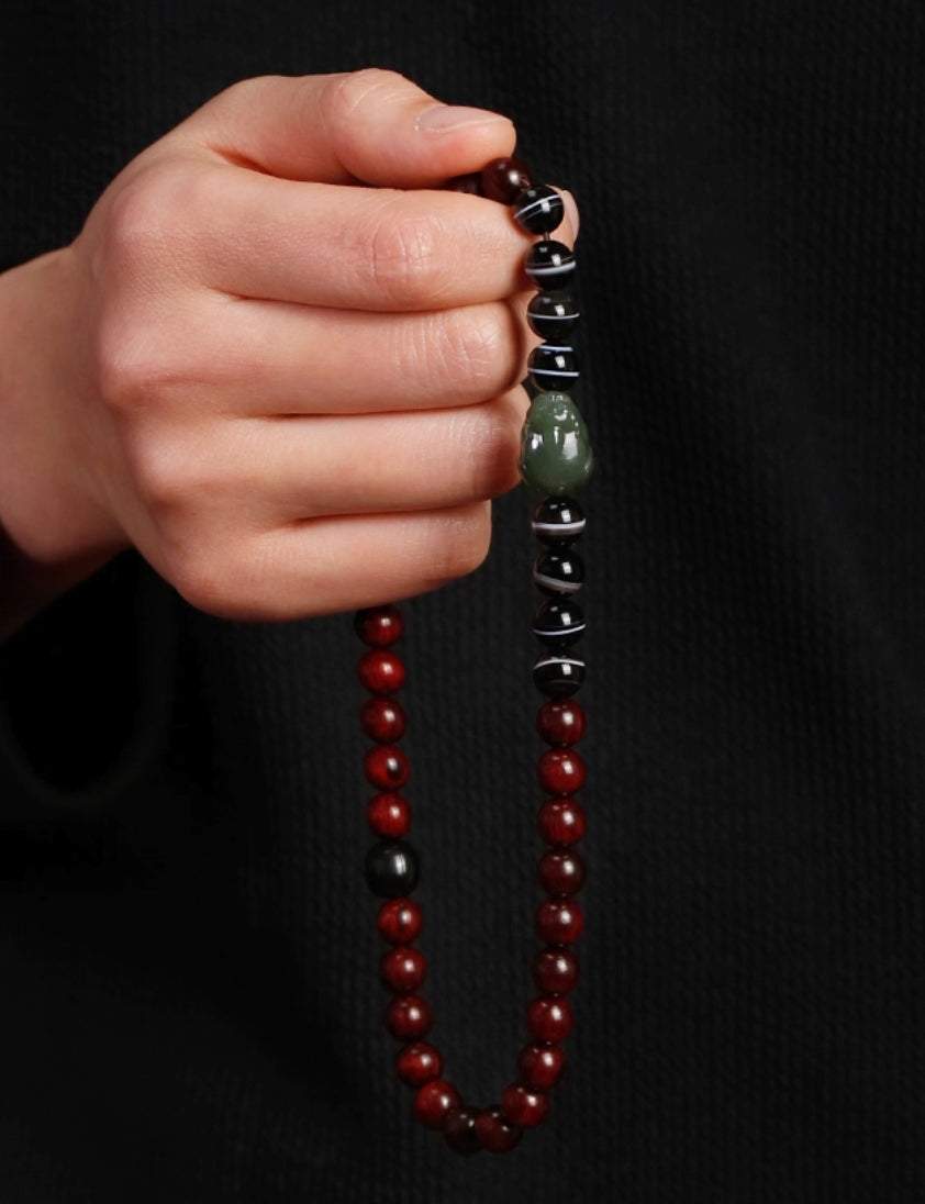 Sandalwood bracelet — detail view 5