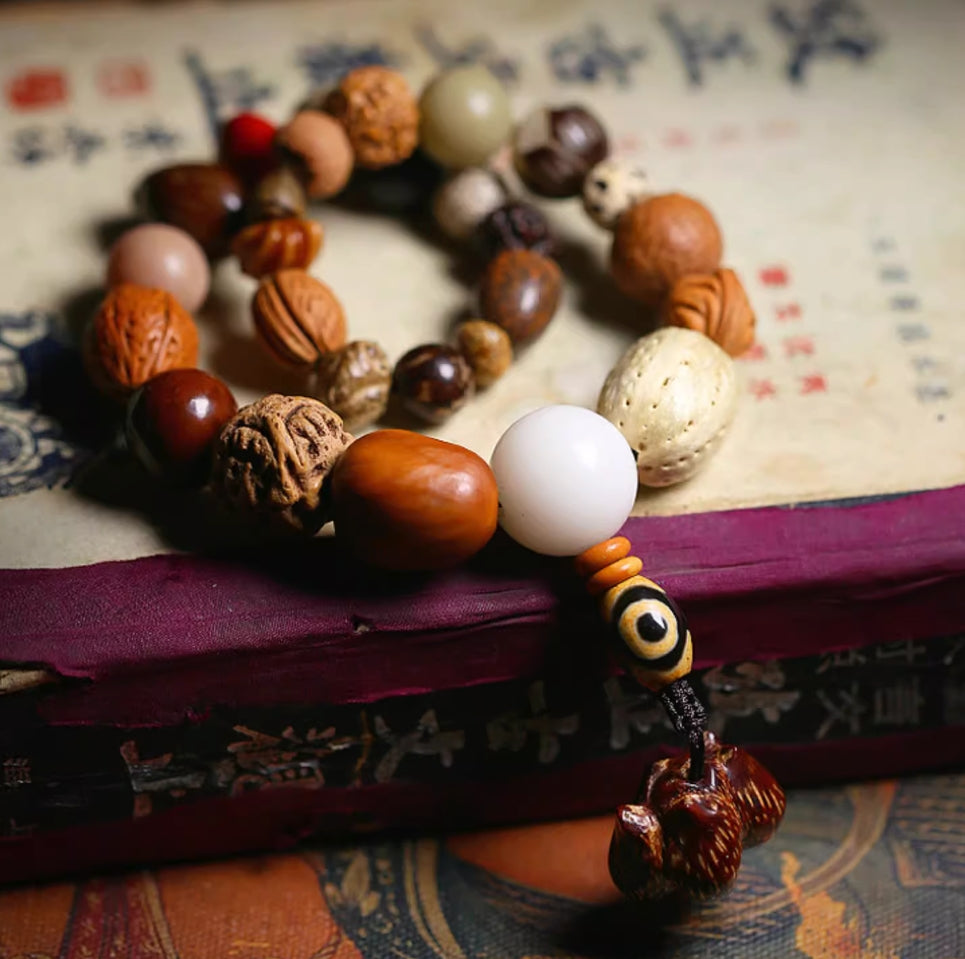 Rudraksha bracelet — detail view 2