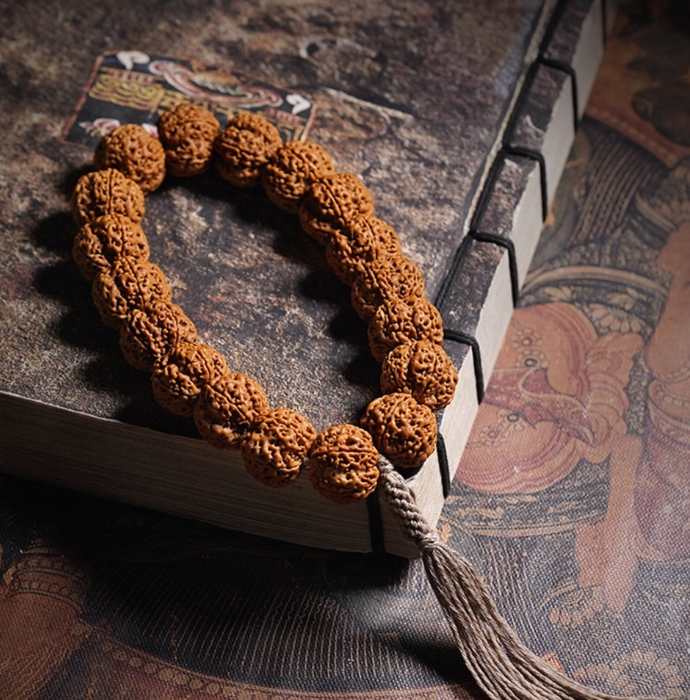 Natural Seed bracelet — detail view 2