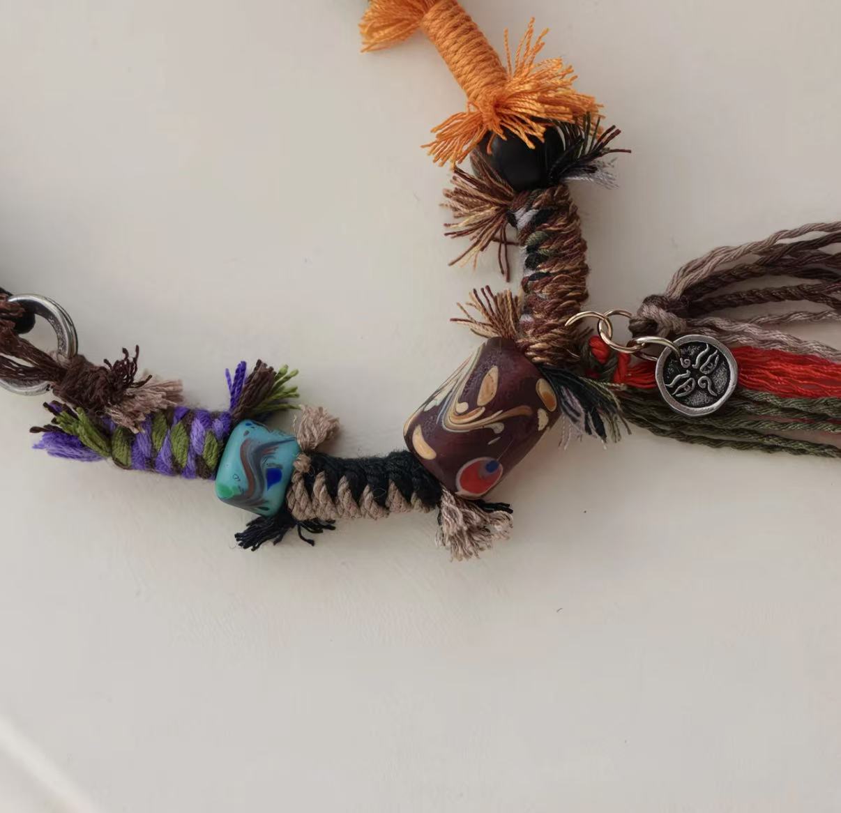 Liuli Glass necklace — detail view 4