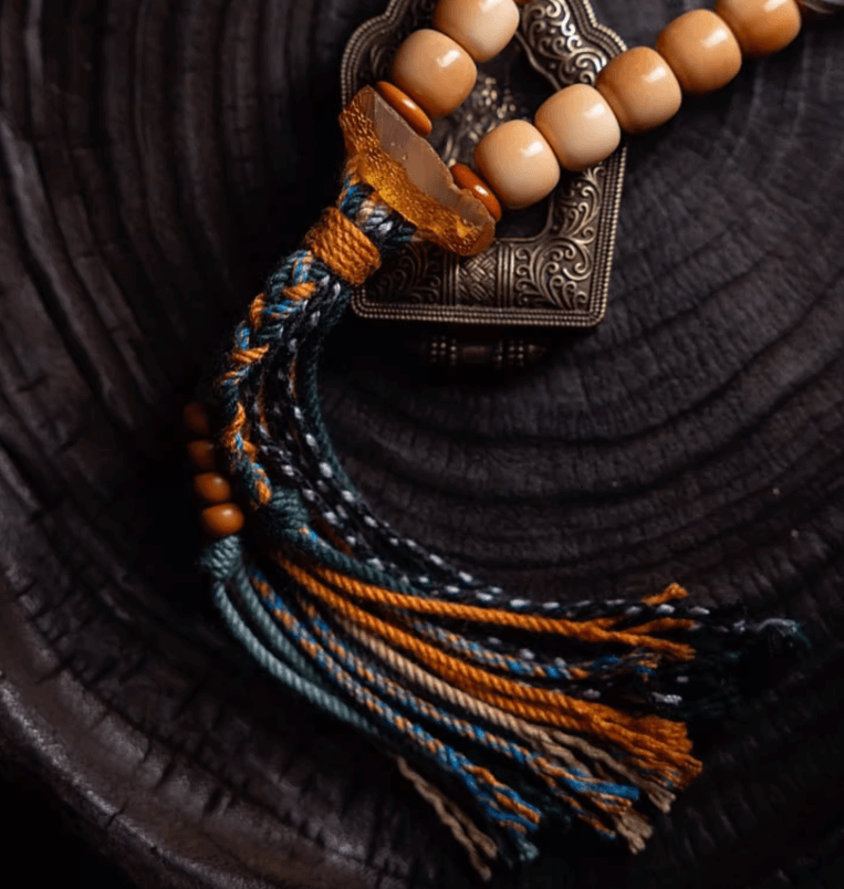 Bodhi Seed bracelet — detail view 3