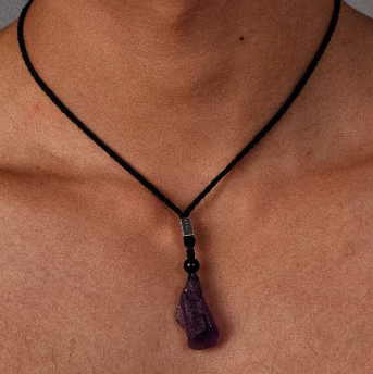 Amethyst necklace — detail view 2