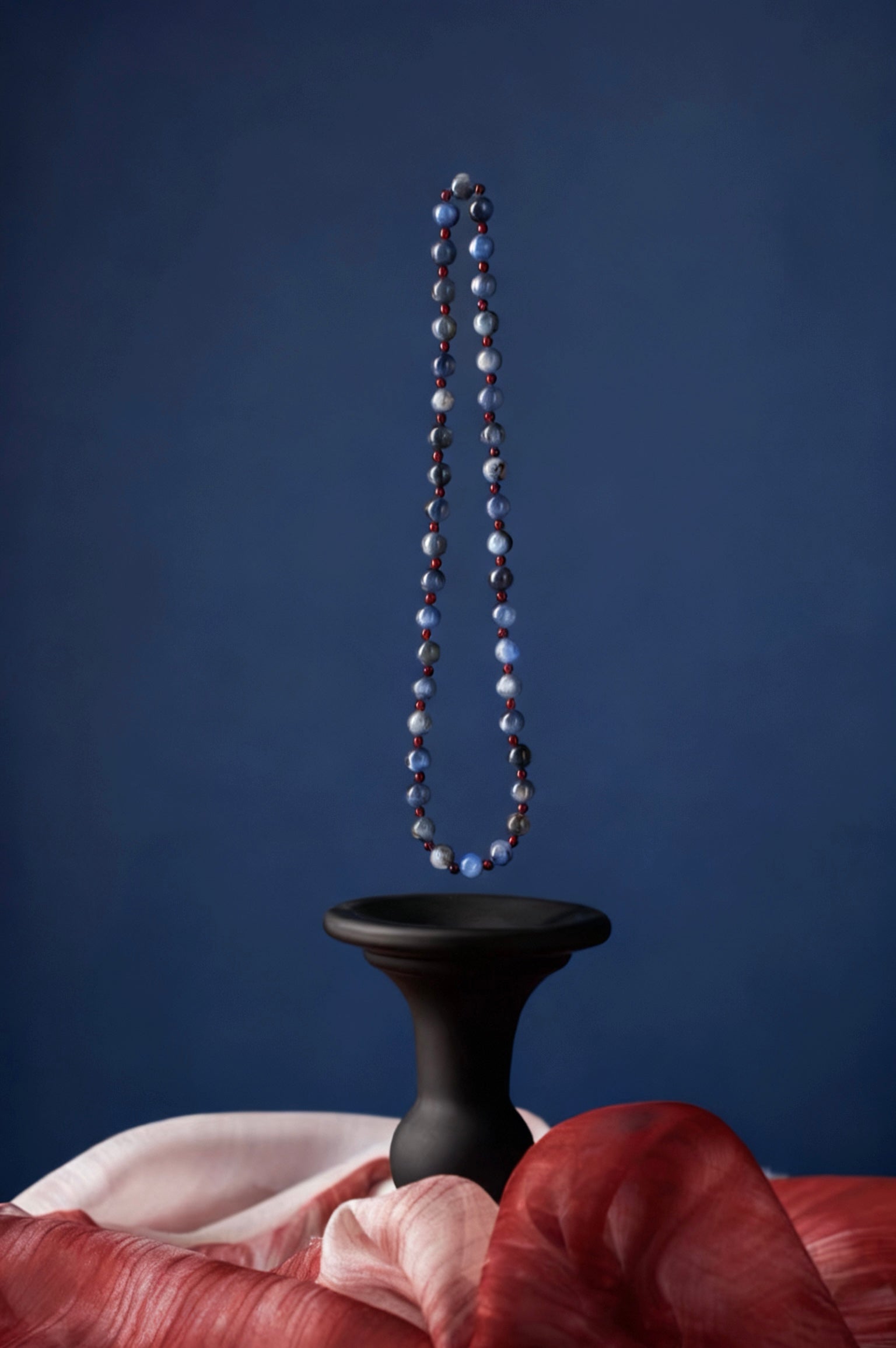 Kyanite & Garnet Energy Bracelet (Focus・Vitality)