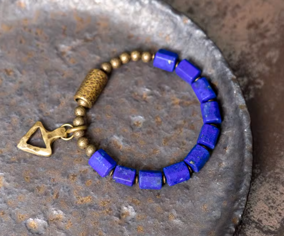 Lapis Lazuli bracelet — detail view 2