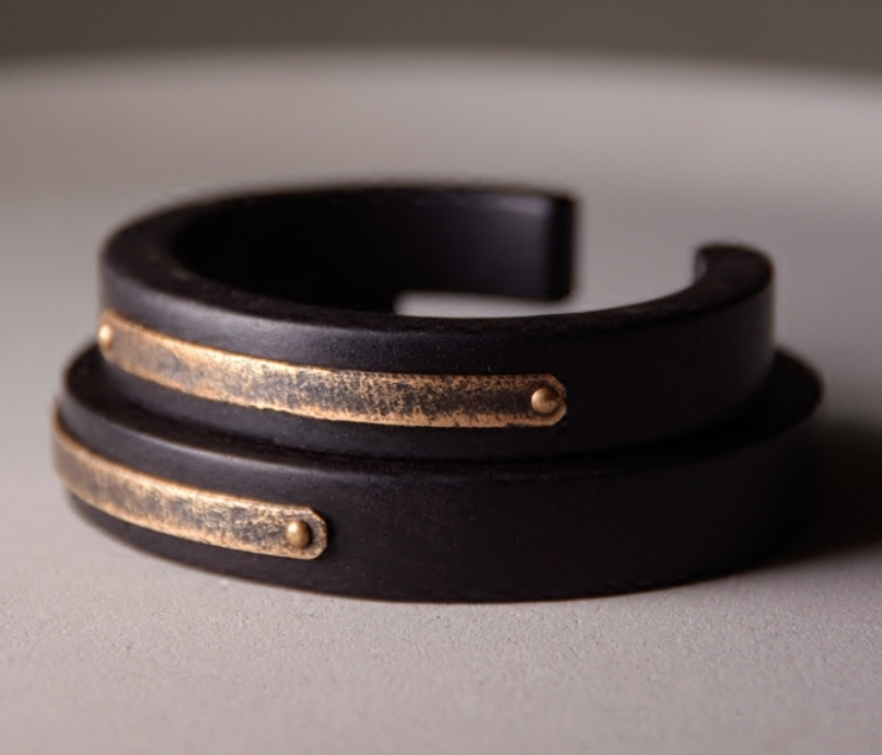 Brass charm — detail view 3
