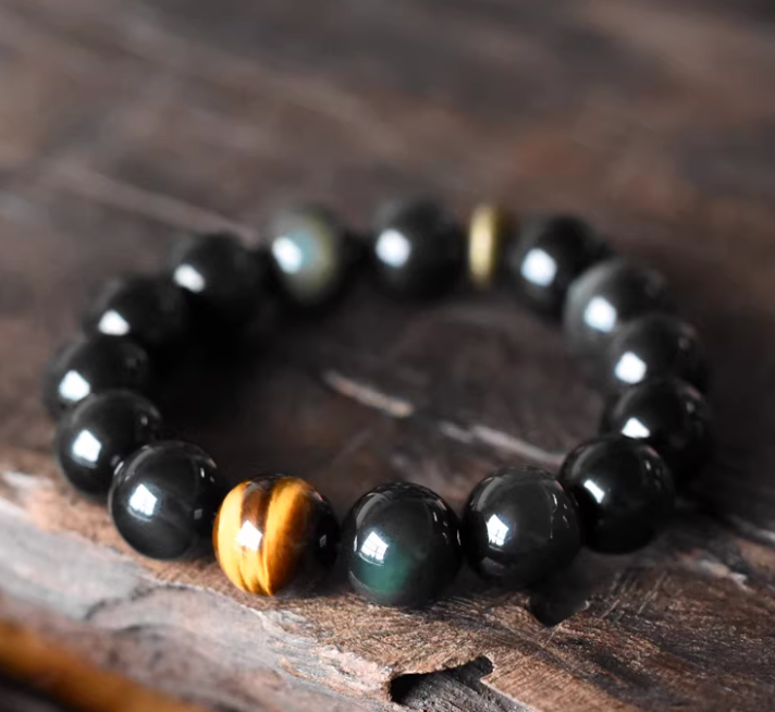 Tiger's Eye bracelet — detail view 2