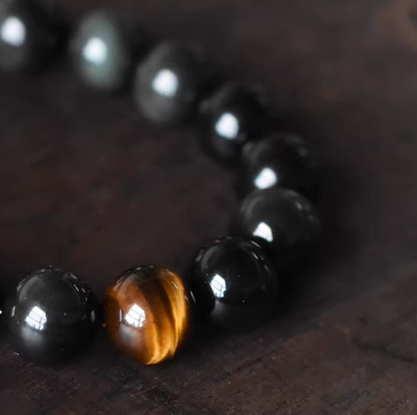 Tiger's Eye bracelet — detail view 4