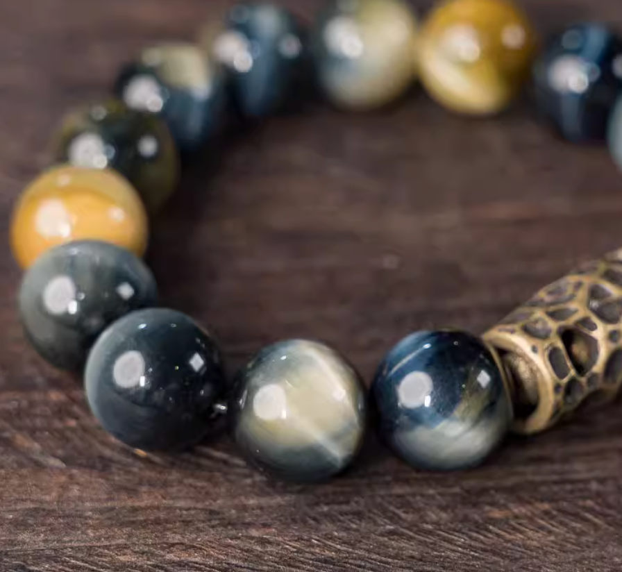 Tiger's Eye bracelet — detail view 3