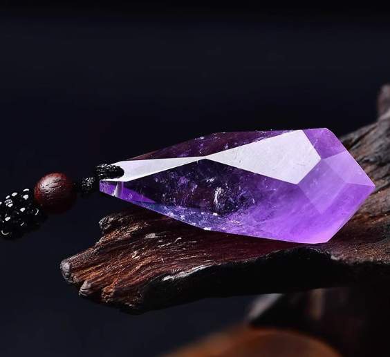Amethyst necklace — detail view 3