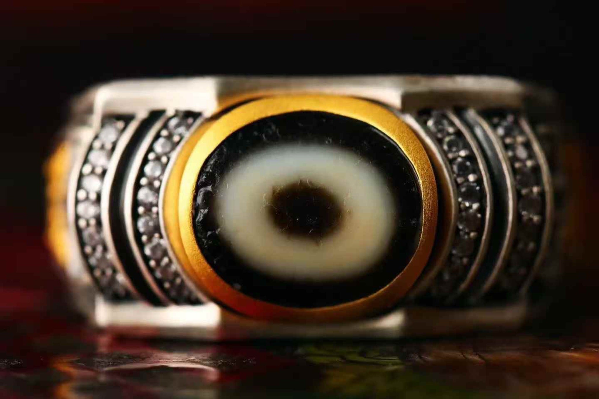 Kui Dragon Dzi Ring — One-Eyed Agate & Pavé, S925 Silver — front view