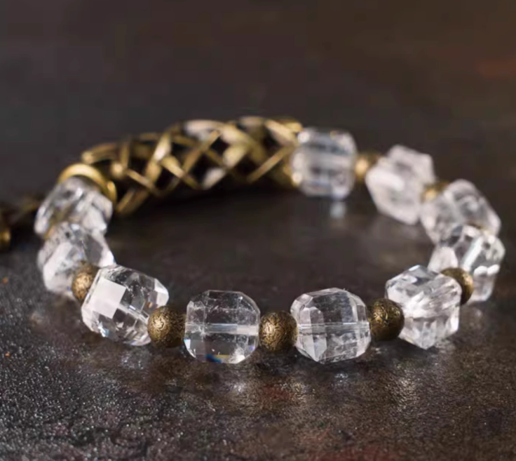 Clear Quartz bracelet — detail view 2