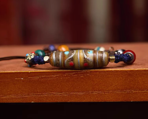 Dzi Bead bracelet — detail view 4