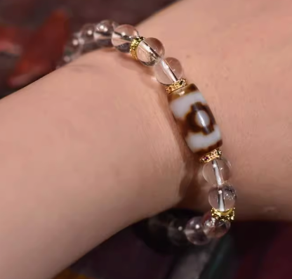 Crystal bracelet — detail view 2