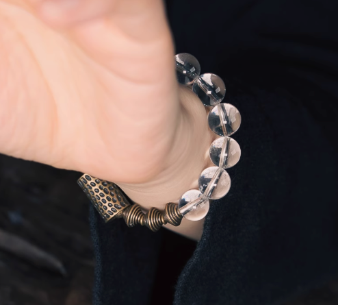 Quartz bracelet — detail view 2