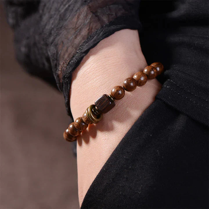 Wood bracelet — detail view 4