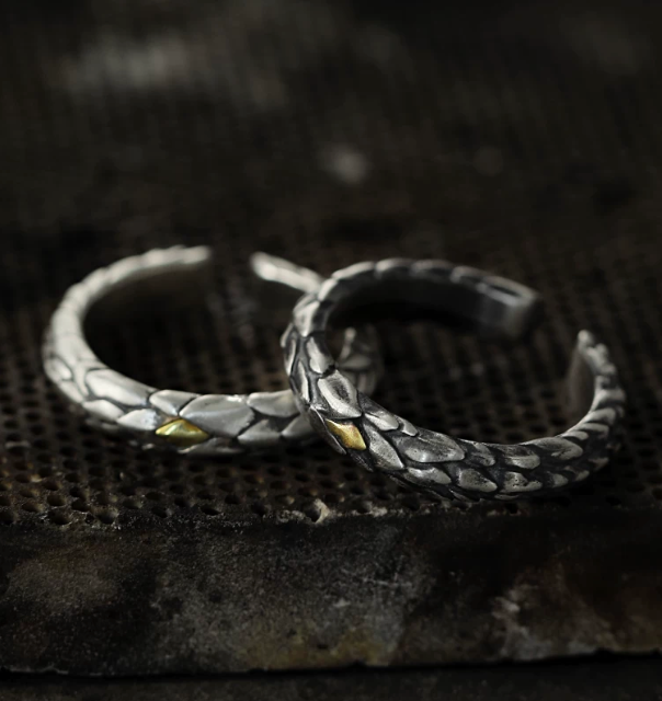 Dragon's Reverse Scale Ring | Pure Silver, Gold Accent