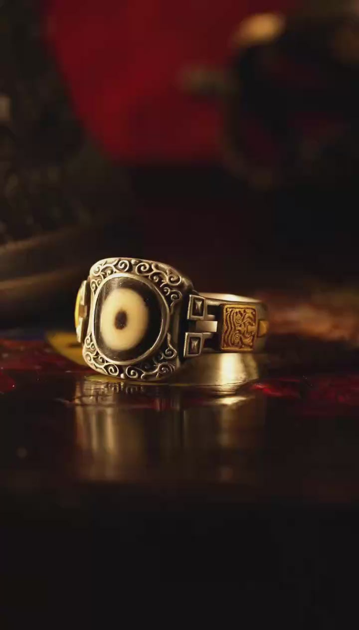 silver scroll dzi ring — video